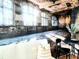 Apartment in Historic Building - Sleeps 4