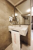 Palais Shazam & Spa