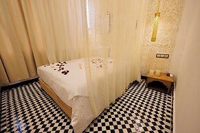 Palais Shazam & Spa