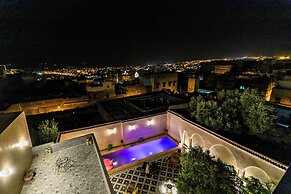 Palais Shazam & Spa