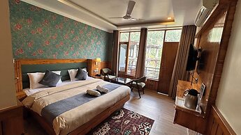 Hotel Wood Castle
