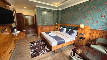 Hotel Wood Castle