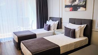 MY WAY DELUXE HOTEL