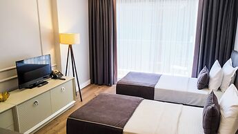 MY WAY DELUXE HOTEL