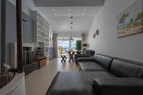 NG Villas Polichrono