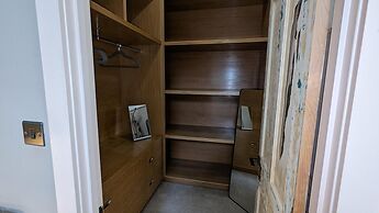 Spacious Penthouse Apartment in Merthyr Tydfil
