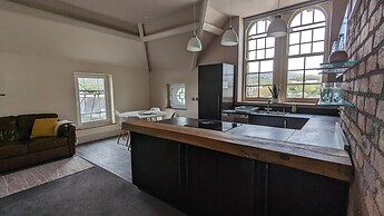 Spacious Penthouse Apartment in Merthyr Tydfil