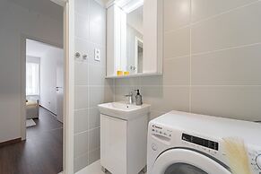 WestSide Garden Apartments by FirstHost