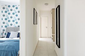 WestSide Garden Apartments by FirstHost