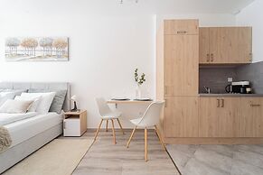WestSide Garden Apartments by FirstHost