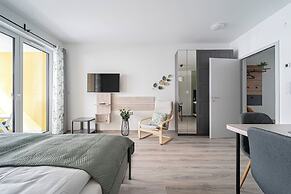WestSide Garden Apartments by FirstHost