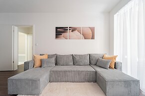 WestSide Garden Apartments by FirstHost
