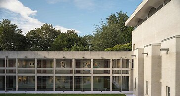 Murray Edwards College
