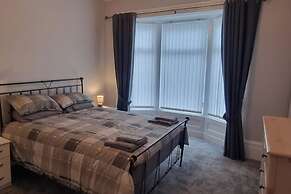 Headland - House - Sleeps5 - Pet Friendly - Garden