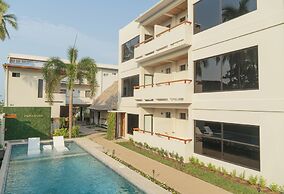 Mirasurf Hotel & Waves