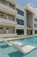 Mirasurf Hotel & Waves