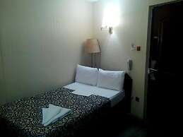 Hotel Red Rose