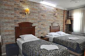 Hotel Red Rose
