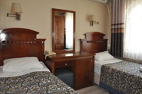 Hotel Red Rose