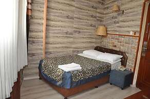 Hotel Red Rose