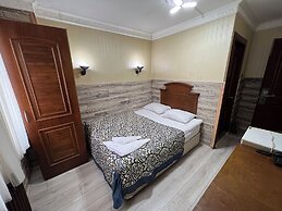 Hotel Red Rose