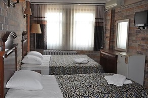 Hotel Red Rose