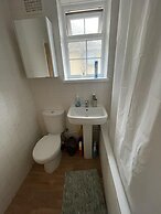 Immaculate 3-bed House in Luton