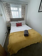 Immaculate 3-bed House in Luton