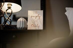 Liverpool Harrow Road Sleeps 6- Infinity Apartment