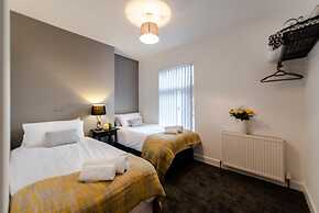 Liverpool Harrow Road Sleeps 6- Infinity Apartment