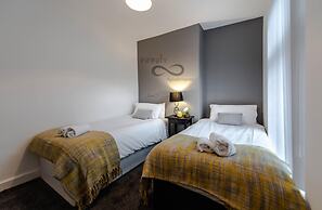 Liverpool Harrow Road Sleeps 6- Infinity Apartment