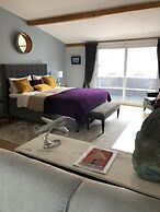 Principe Real Deluxe by Homing