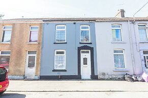 Sandfields House