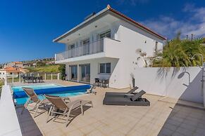 Villa Eldomar 61 in Estreito da Calheta