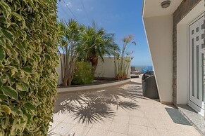 Villa Eldomar 61 in Estreito da Calheta