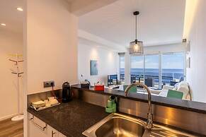 Monumental Apartment 608 Balcony Sea View