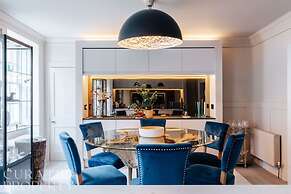 Modern Stylish Central Bath Apartment