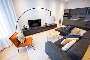 Spacious 2 Bedroom Serviced Apartments 71-77m2