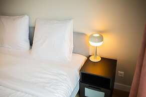Alphabet 3 Bedroom Serviced Apartment -pk-