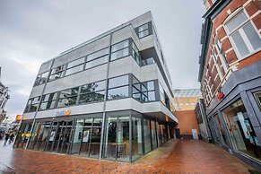 Studio Serviced Apartments With City View