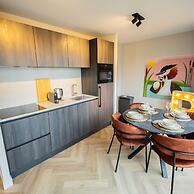 Studio Serviced Apartments With City View