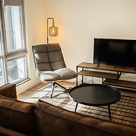 Studio Serviced Apartments With View -prh14/15-