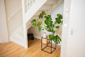 3 Bedroom Serviced Apartment -bsh-
