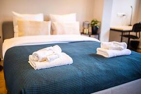 Souterrain 2BR Serviced Apartment