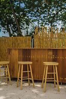 Maroon Studio at the Beachfront