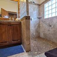 Casa Evita 4 Bedroom Beachfront Home