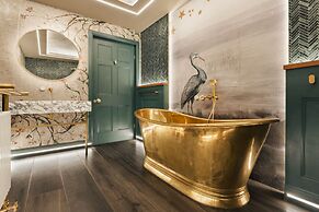 Richmond Place - Apartment in Private Mansion