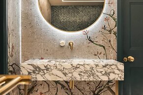 Richmond Place - Apartment in Private Mansion