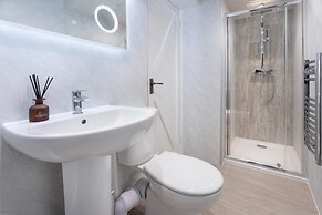 Eden Escape - Comfy Apartment Quiet Neighbourhood