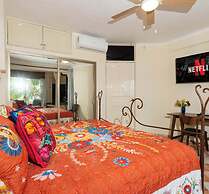 Ocean Front Penthouse Pool Sleeps 8 People